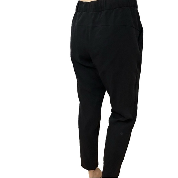 Lululemon Cropped On the Fly Pant Woven Black 27” Casual Lounge Size 10 Medium - Picture 2 of 6